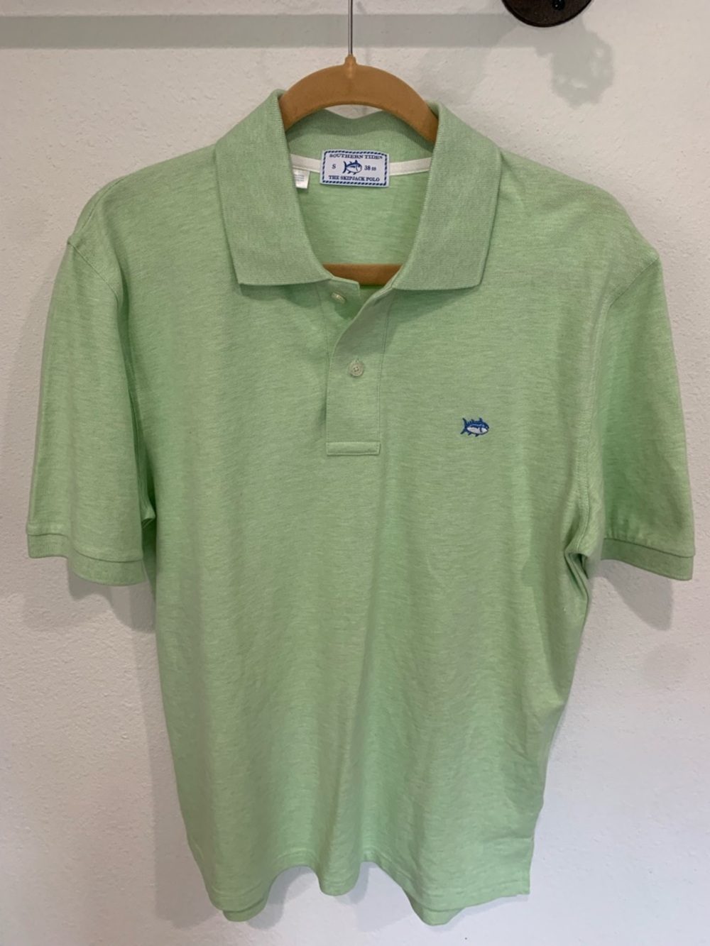 Men’s Southern Tide Mint Green Short Sleeve Polo with Skipjack logo, 38 Small